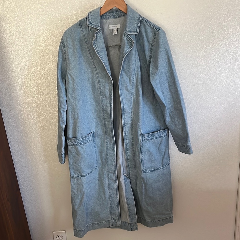 Long jean coat